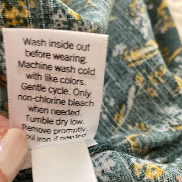 Top - Picture 4 of 5